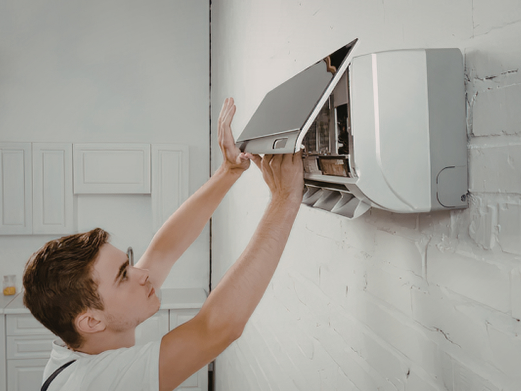 Aircon Replacement Singapore 2026: HDB & Condo Cost Guide
