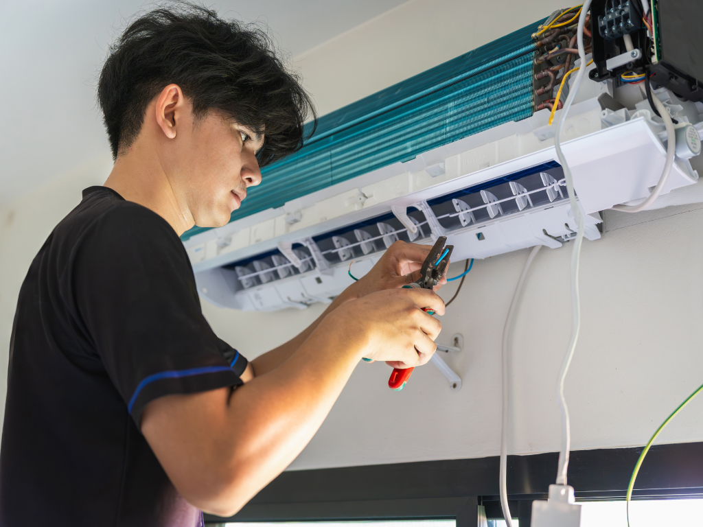 How much does aircon gas top-up cost in Singapore in 2026?